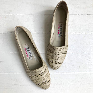 Greige woven skimmers | 1980s woven flats | 1980s flats 7 