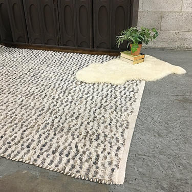 Vintage Area Rug 1990s Retro Large Size 9x5 Gray + White + Navy Blue + Shaggy Knit Wool for Living Room + Bedroom + Dining Room 