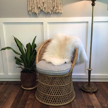 Wicker Barrel Chair Mid Century Wicker Seat with down cusion Vintage Rattan Chair Accent Chair Wicker Boho 
