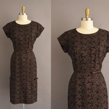 vintage 1950s dress | Chocolate Brown Floral Eyelet Cotton Fall Winter Day Dress | Medium | 50s vintage dress 