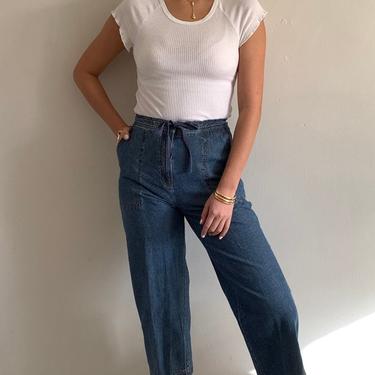 90s cropped denim easy pants jeans / vintage faded light wash denim high waisted drawstring jeans / cropped wide leg capris jeans | XS S 