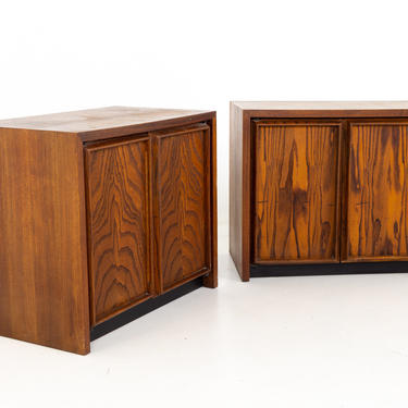 Dillingham Mid Century Pecky Cyprus Nightstands - A Pair - mcm 