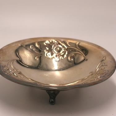 vintage Gala Oneida silver plate bowl with roses/footed bowl 