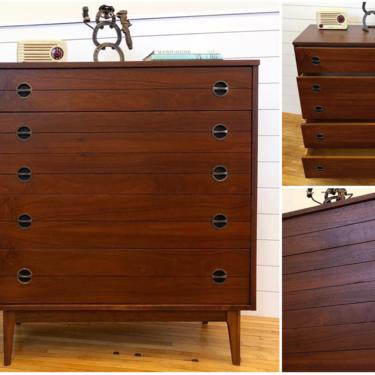 Walnut Chest Of Drawers 
