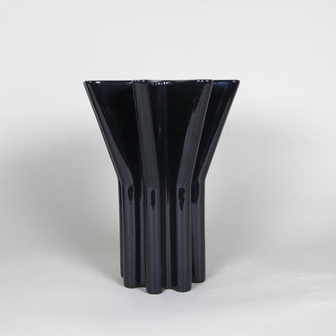 vintage mcm minimalistic black ceramic vase  by Boccato Gigante Zambusi for SICART 