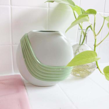 Vintage 80s Ceramic Vase - Mint Green 80s Ceramic Pottery - 80s Home Decor - Deco Flower Vase Pastel Home Decor Best Friend Gift 