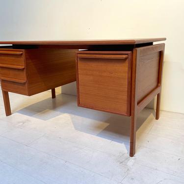 Danish Modern Teak Desk with File Drawer Mid Century Modern 
