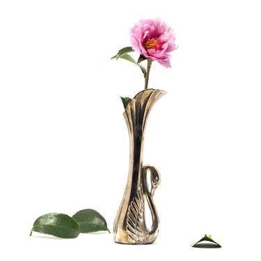 Vintage Bud Vase, Swan Vase by GreenSpruceDesigns