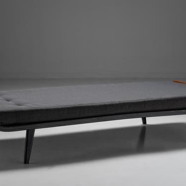 Cleopatra Daybed by Andre Cordemeijer