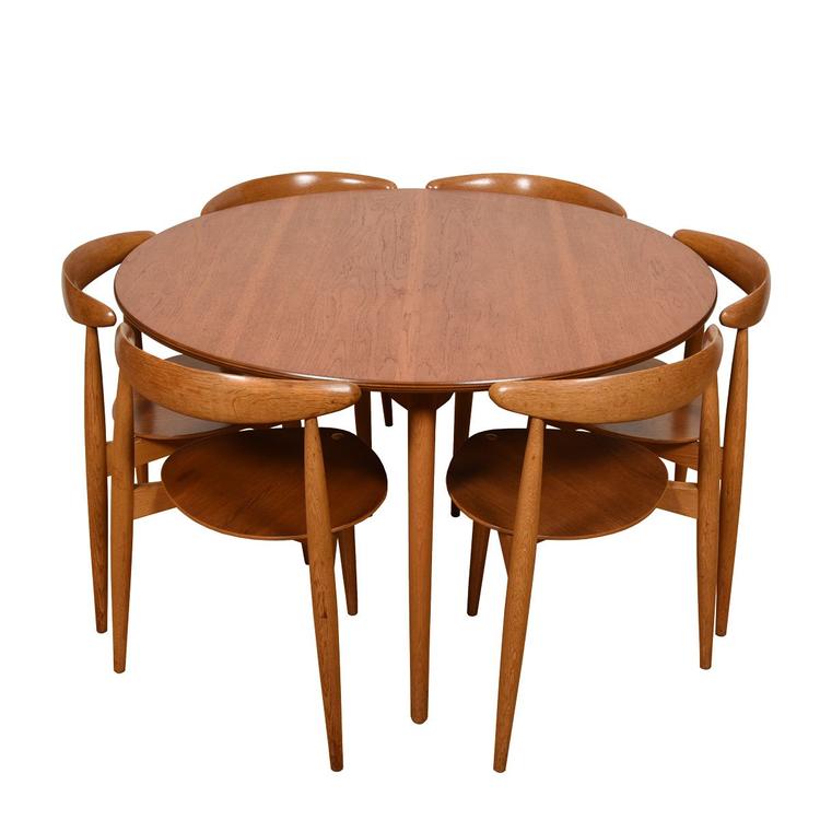 Hans Wegner 3-Legged Set of 6  Heart Chairs & Matching Table for Fritz Hansen