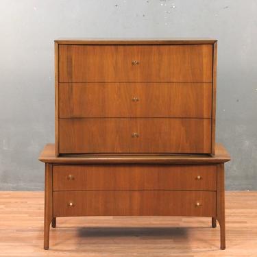 Mid Century Distinguished Walnut 5-Drawer Dresser