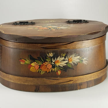Vintage pennsylvania dutch amish handmade, hand painted oval sewing box 