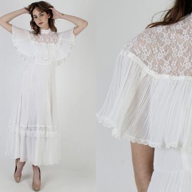 White Prairie Wedding Dress / Vintage 70s Sheer Floral Lace Bridal Dress / Simple Ivory Bridesmaids High Neck Lawn Tea Maxi Dress 