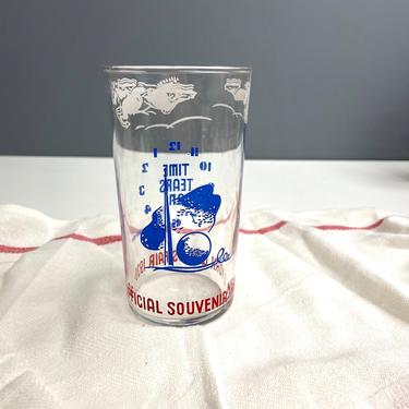 NY World's Fair 1939 souvenir glass - vintage printed glass 