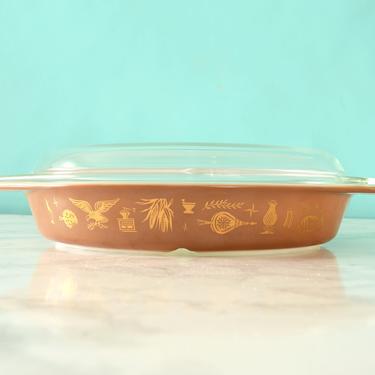 vintage  PYREX Early American Pattern Divided Casserole Baking Dish With Lid, 1.5 Quart 