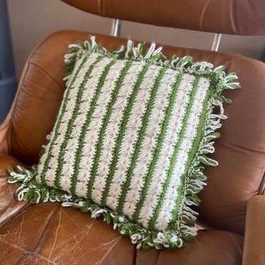 1970s crochet throw pillow- avocado green and white - size 17X17 inches 