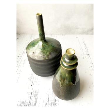 SHIPS NOW- 2 Stoneware Angular Geometric Vases glazed in Slate Black Matte with Emerald Green Flashing on Top by Sara Paloma Pottery . 