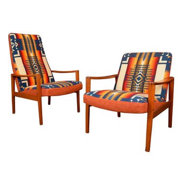 Pair of Vintage Danish Mid Century Modern Teak Lounge Chairs 