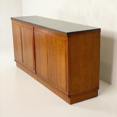 Walnut Credenza by Jack Cartwright for Founders, Circa 1960s - *Please see shipping details before you purchase. 
