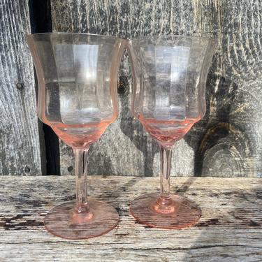 Pink Glassware - Pink Glasses - Wine Pink Glasses - Wine Glasses Pink - Pink Wine Glasses - Pink Barware - Wine Glasses -- Vintage Glassware 