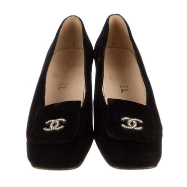 Vintage CHANEL CC RHINESTONE Logo Navy Suede Leather Loafers Heels 39 / 8 - 8.5 
