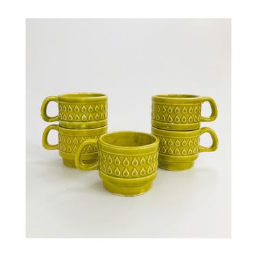 Mid Century Chartreuse Pottery Stacking Mugs / Set of 5 
