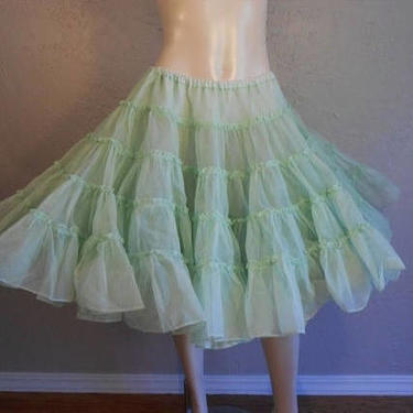 Minty McGavin Twirls About - Vintage 1950s Celadon Mint Green Layered Crinoline Petticoat - Tons of Plouf 
