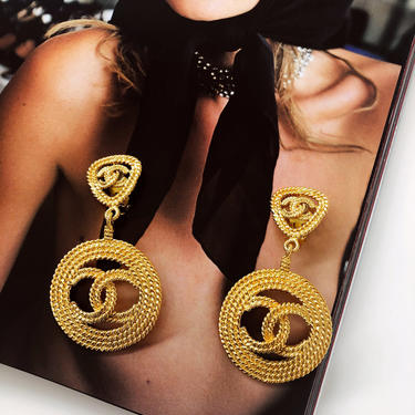 Vintage 90's CHANEL CC Logo Dangle Hoop XL Gold Rope design Metal Earrings Jewelry Clip on - Wow!! Collectors Item!! 