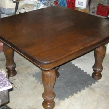 Late 1800s Quarter Sawn Oak Dinning Table with Two Leaves Golden Oak FarmTable