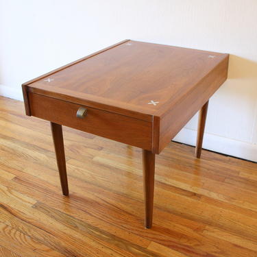 Mid Century Modern Side End Table Nightstand by American of Martinsville