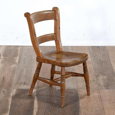 Rustic American Provincial Child'S Oak Chair 
