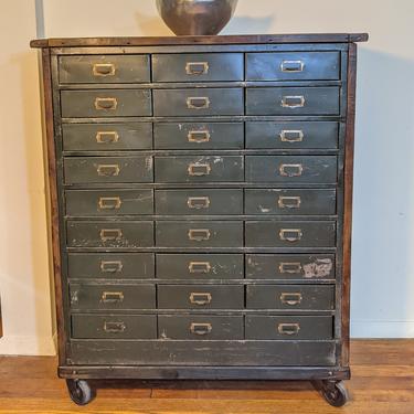 Industrial Multi Drawers Apothecary Recycled Metal Cabinet 