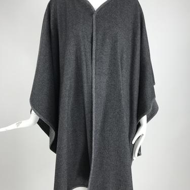 Valentino Grey Wool Cape Lined in Grey Sweater Knit Vintage 1980s