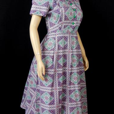 Vintage  40s Cotton  Novelty Print  Shirtwaist dress - Size Large  Bust 40 -42 Waist 30  Vintage Dress Medium to  Large 