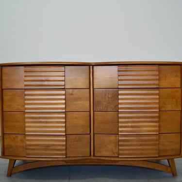 1950's Mid-century Modern Dresser in Solid Maple - Professionally Refinished! 