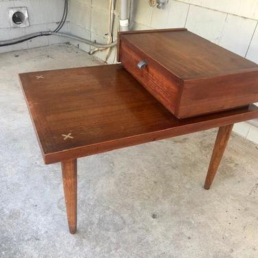 Midcentury Two-Tier Table American Martinsville