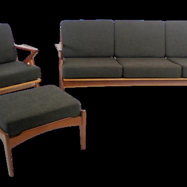 Highly Desirable &#8220;Z&#8221; Frame Seating Set by Poul Jensen