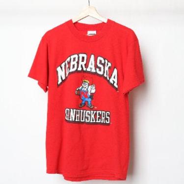 vintage 1990s NEBRASKA CORNHUSKERS vintage college football red &amp; blue t-shirt top -- size medium 