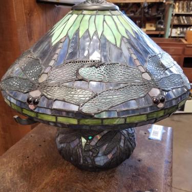 Tiffany Stule Dragonfly Table Lamp