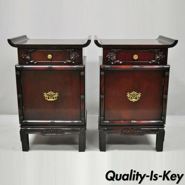 Pair of Vintage Mahogany Chinese Chippendale Pagoda Faux Bamboo Nightstands