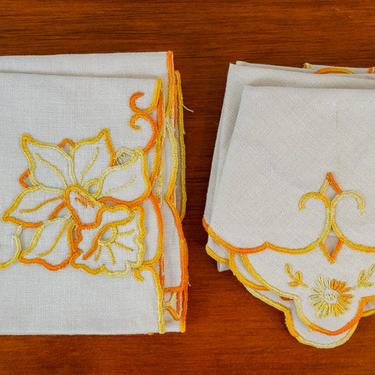 Set of Floral Vintage Linen Napkins Placemats (Set of 4 of each) 