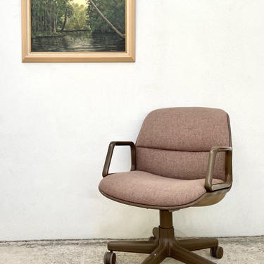 Taupe Speckled Desk Chair