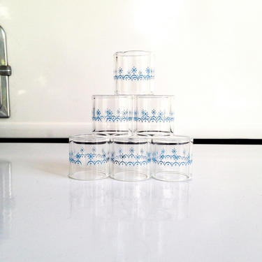 Mid Century Pyrex Glass Napkin Rings / Set of 6 / Snowflake 