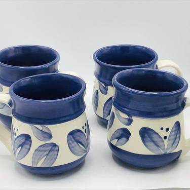 Set of (4) Pfaltzgraff Villa Flora Mugs Coffee Cups Blue Leaf Flower Design Mexico- Discontinued Pattern- Great Condition 