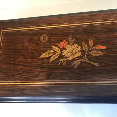 Beautiful Rosewood Inlaid cylinder music box 8 airs or tunes 