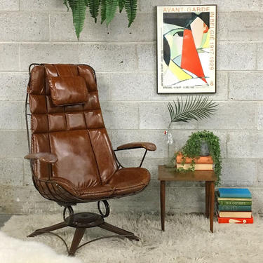 LOCAL PICKUP ONLY —————- Vintage Homecrest Lounge Chair 