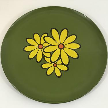 Vintage Plastic Flower Plate 1960s 1970s Flower Power Avocado Green Yellow Orange Large Retro Round Daisy Tray 13&amp;quot; Lacquer Mid-Century MCM 