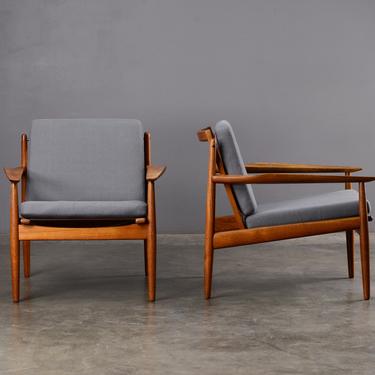 Pair of Mid-Century Lounge Chairs Svend Åge Eriksen for Glostrup Danish Modern Teak 