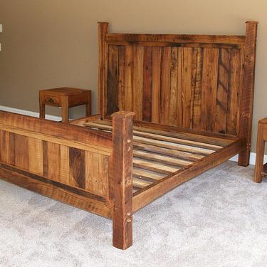 Shenandoah Sunset Bed in Rustic Wormy Chestnut 