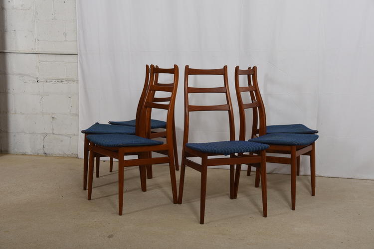 Set of 6 Danish Modern Dining Chairs in Teak